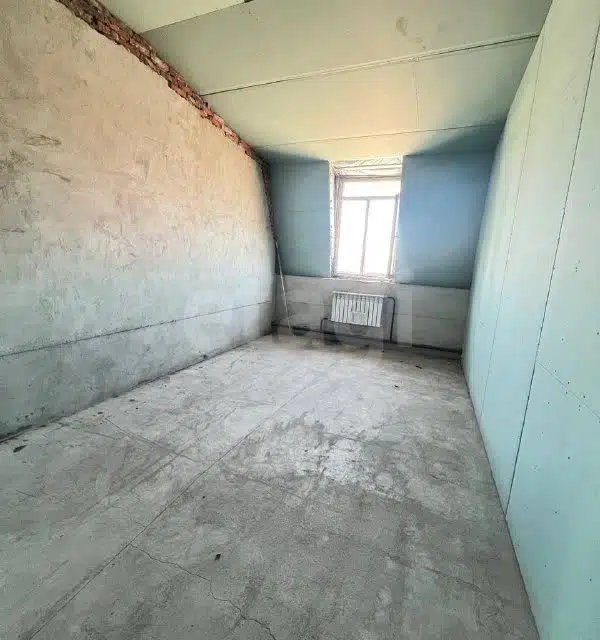 Сдаётся торговое помещение, 600 м²