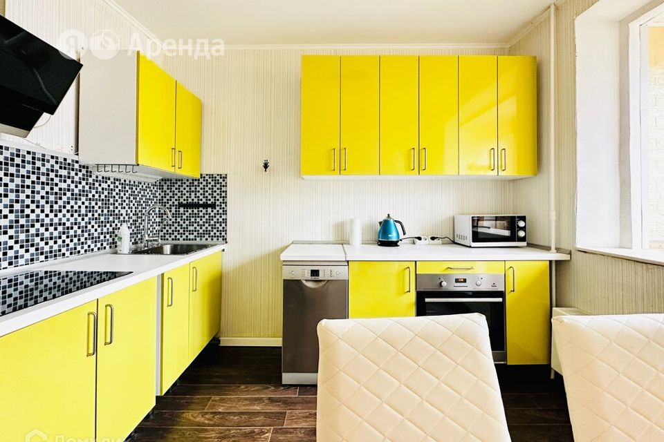Сдаётся 3-комнатная квартира, 82 м²