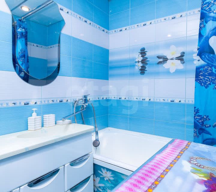 Продаётся 3-комнатная квартира, 59.4 м²