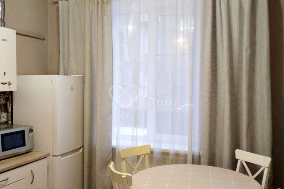 Продаётся 2-комнатная квартира, 57 м²
