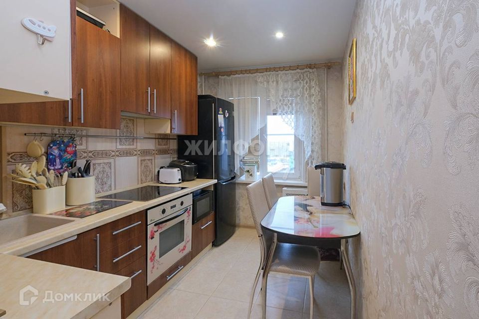 Продаётся 3-комнатная квартира, 56.9 м²