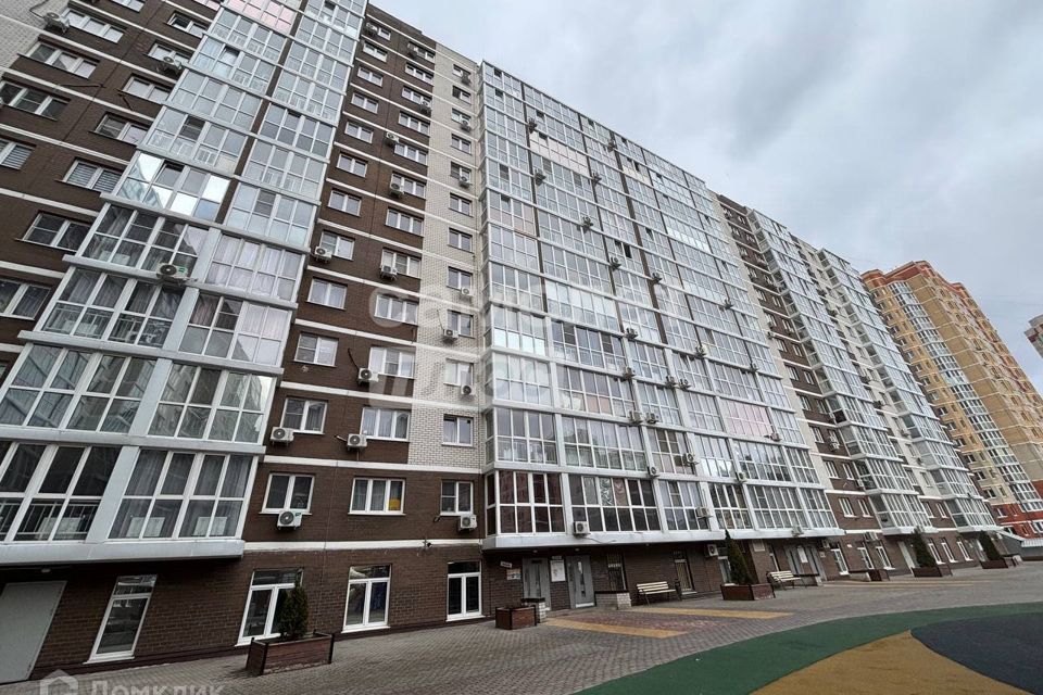 Продаётся 2-комнатная квартира, 60.55 м²