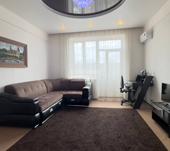 Продаётся 2-комнатная квартира, 55.5 м²