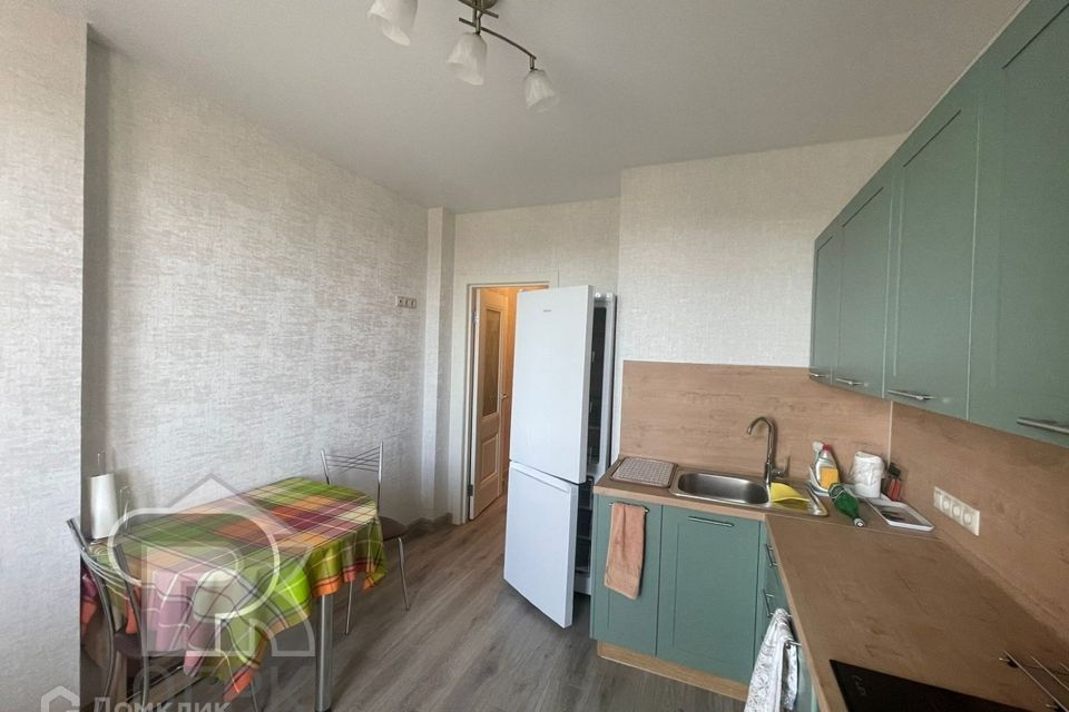 Сдаётся 2-комнатная квартира, 65 м²