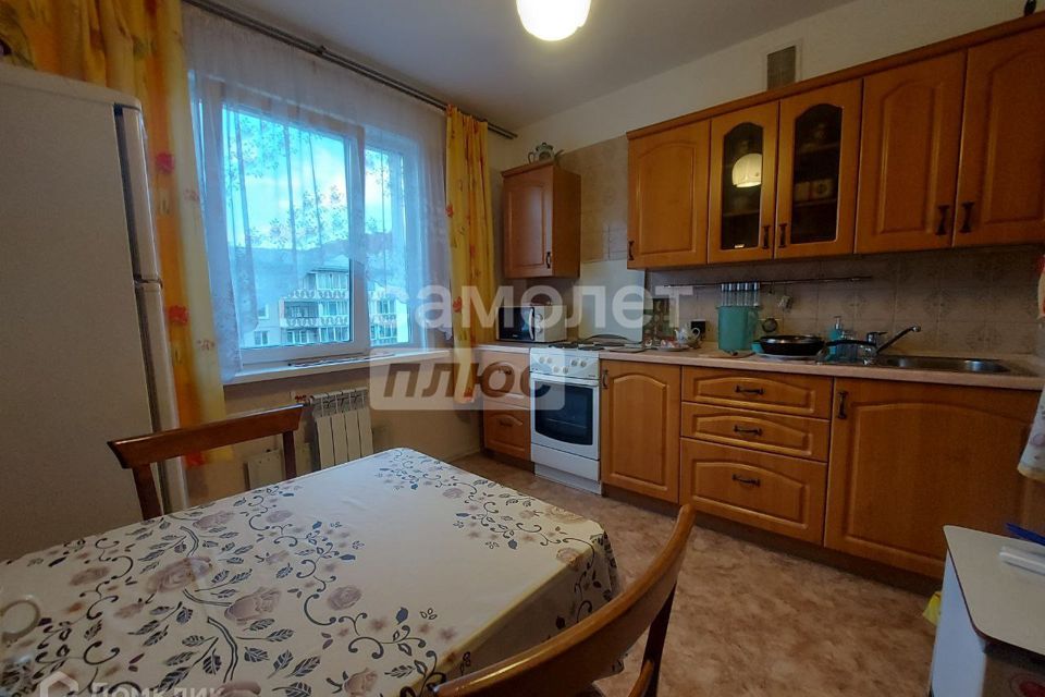 Продаётся 3-комнатная квартира, 64.4 м²