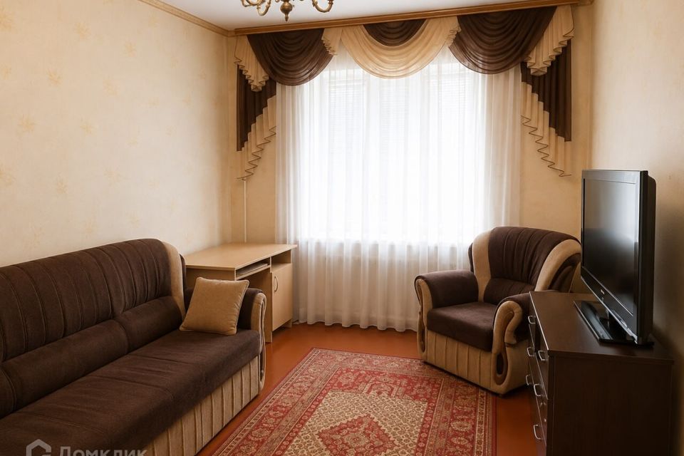 Продаётся 4-комнатная квартира, 66.8 м²