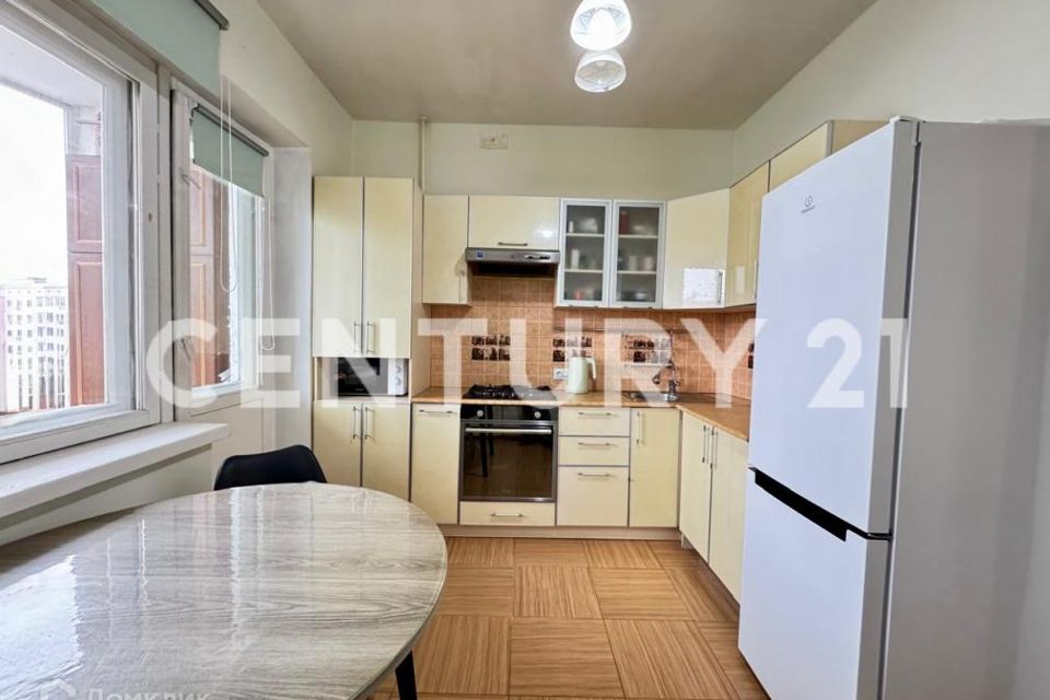 Продаётся 2-комнатная квартира, 55 м²