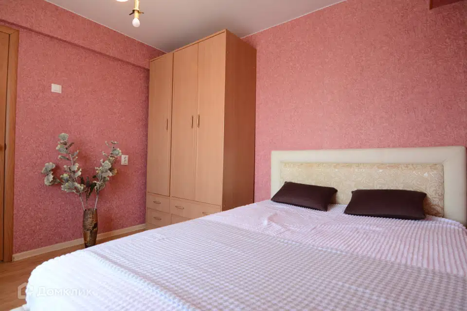 Продаётся 3-комнатная квартира, 50.1 м²