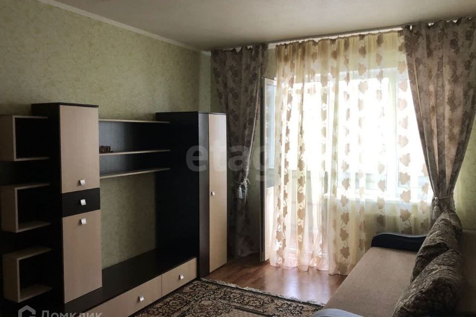 Сдаётся 1-комнатная квартира, 38 м²