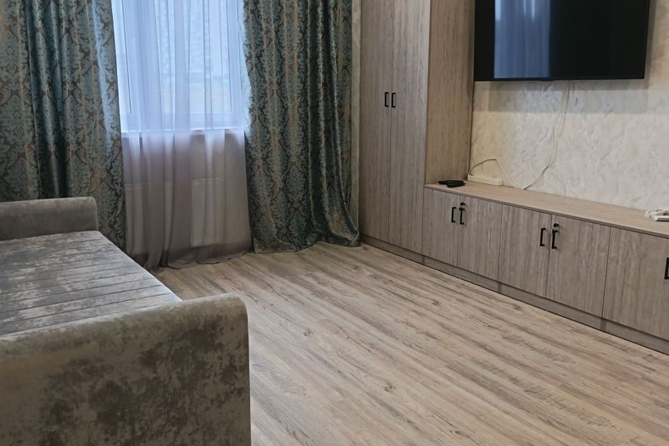 Сдаётся 1-комнатная квартира, 40 м²