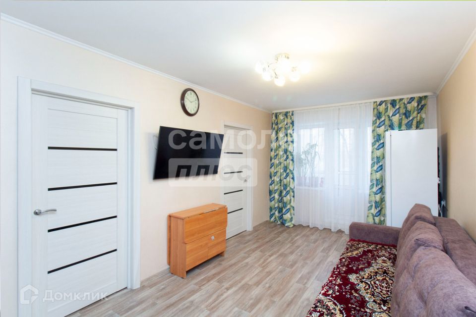 Продаётся 4-комнатная квартира, 60.7 м²