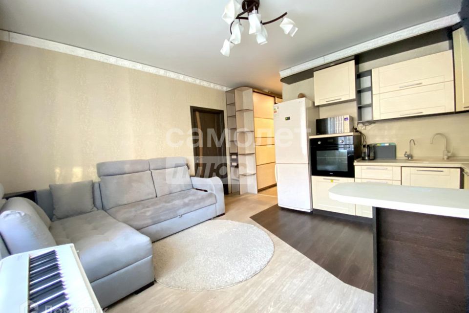 Продаётся 1-комнатная квартира, 46.7 м²