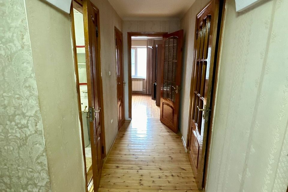 Продаётся 4-комнатная квартира, 100 м²