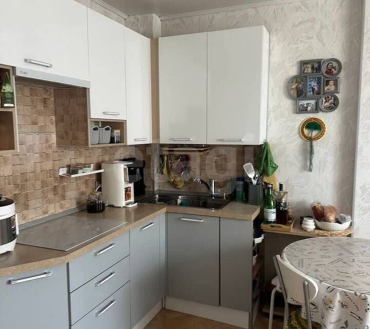 Продаётся 3-комнатная квартира, 77.6 м²