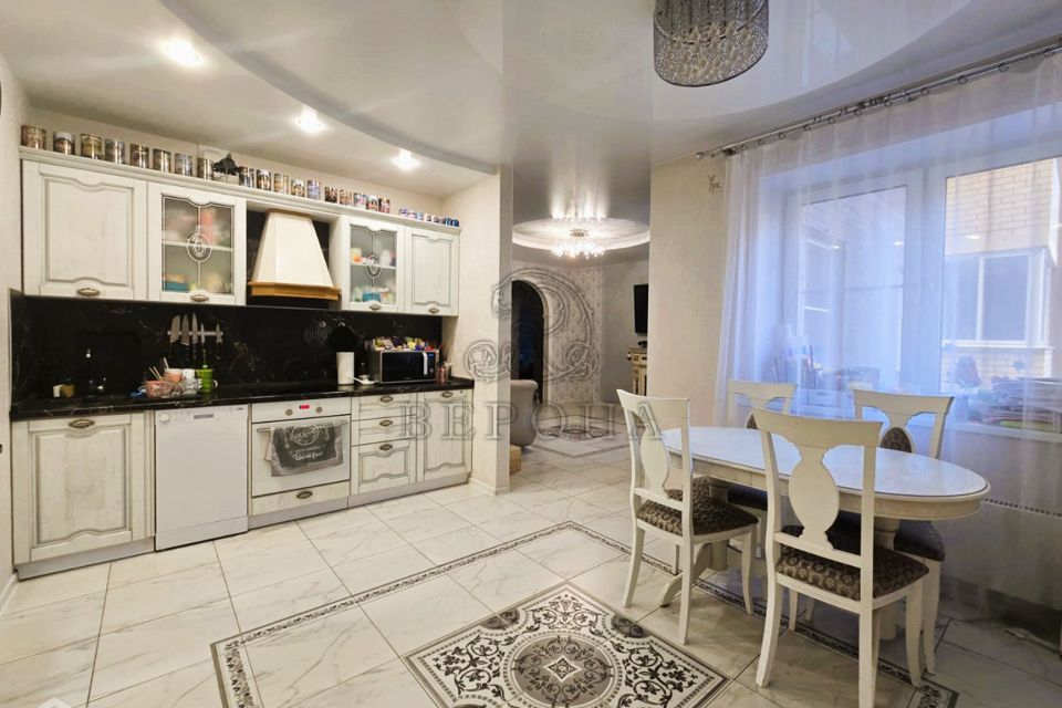 Продаётся 3-комнатная квартира, 85 м²