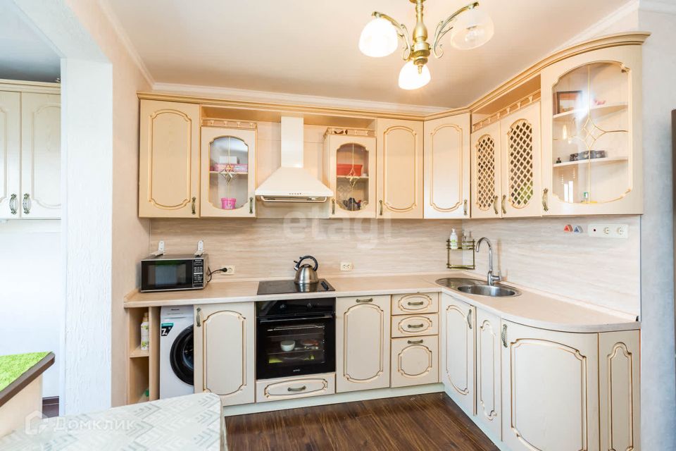 Продаётся 2-комнатная квартира, 60.8 м²