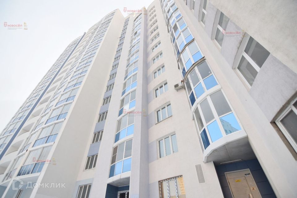 Продаётся 3-комнатная квартира, 131.2 м²