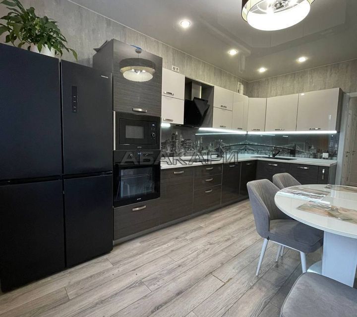 Сдаётся 2-комнатная квартира, 62 м²