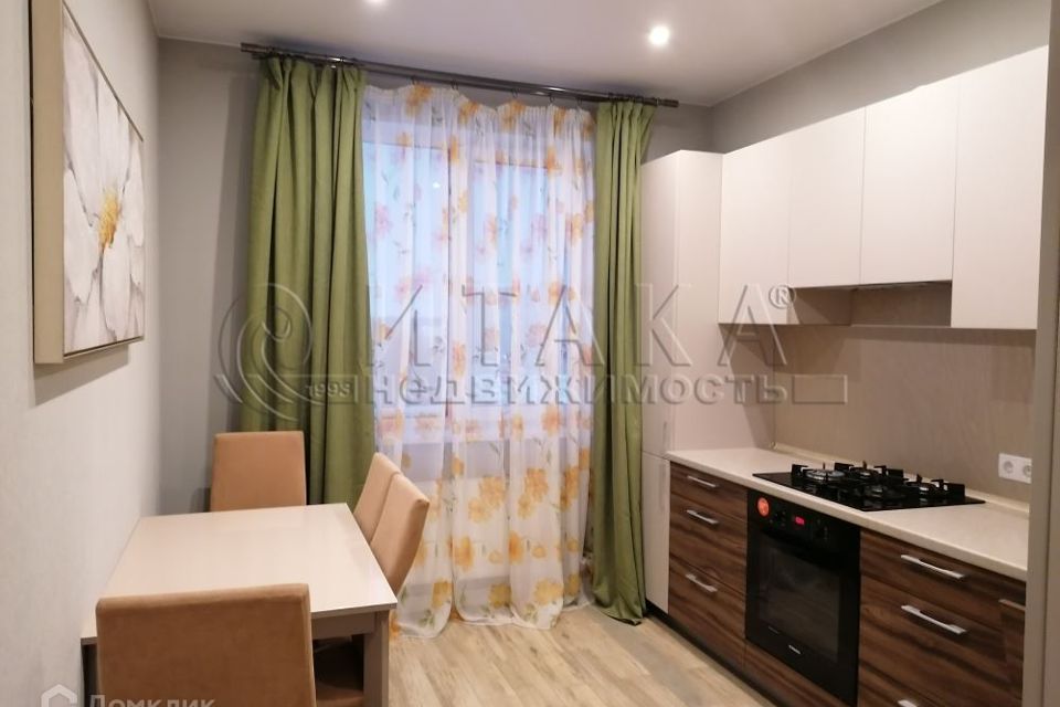 Сдаётся 2-комнатная квартира, 65 м²