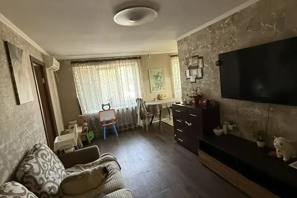 Продаётся 2-комнатная квартира, 43.6 м²