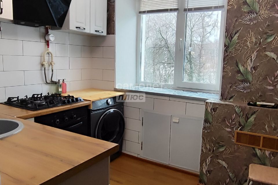 Продаётся 3-комнатная квартира, 50 м²