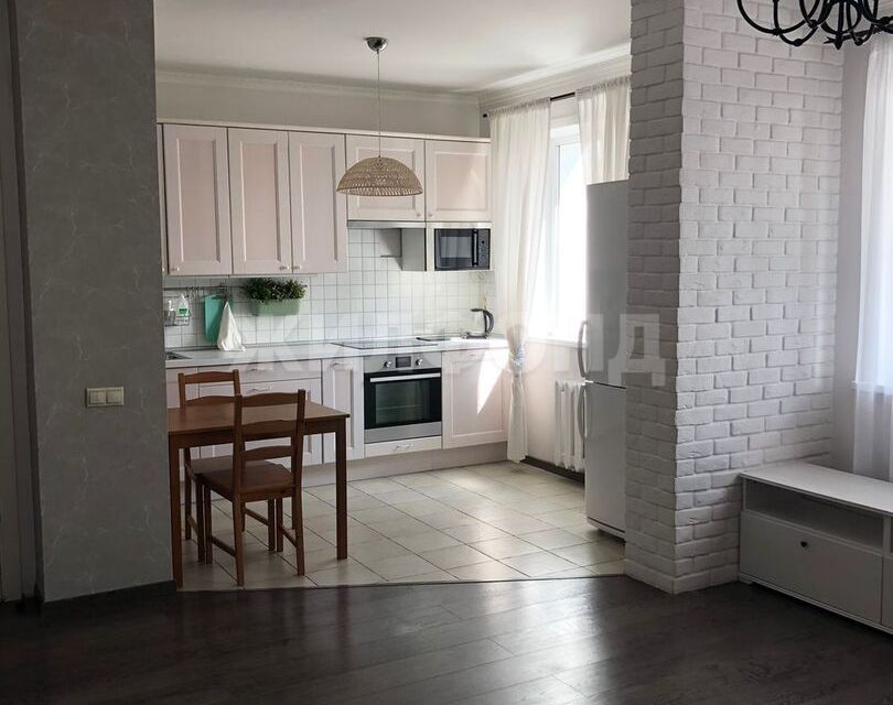 Сдаётся студия, 63 м²