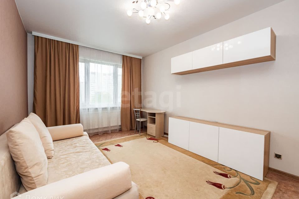 Продаётся 1-комнатная квартира, 35.9 м²