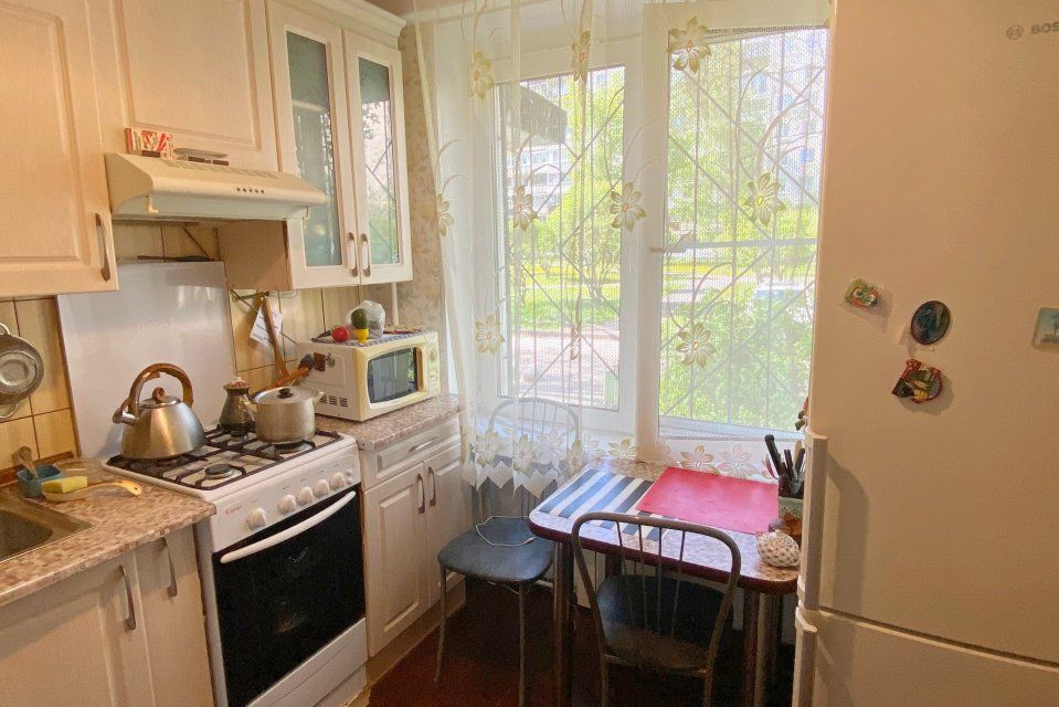 Продаётся 3-комнатная квартира, 58.1 м²