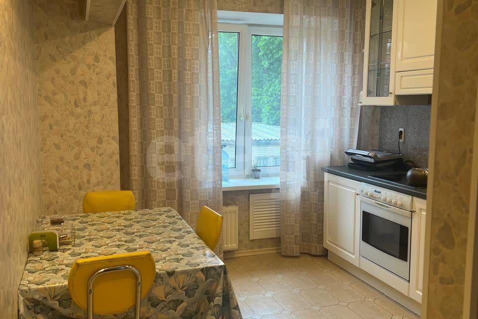 Продаётся 2-комнатная квартира, 75.9 м²