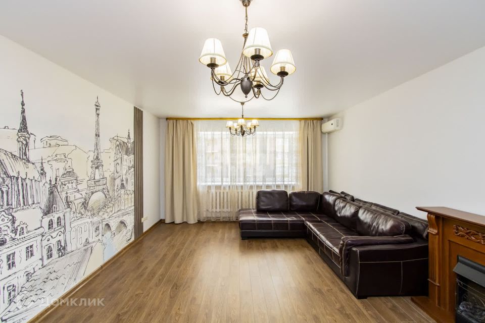 Продаётся 3-комнатная квартира, 115.8 м²