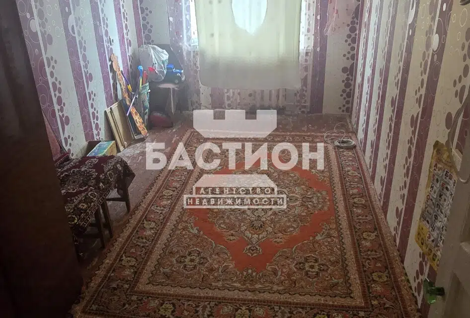 Продаётся 4-комнатная квартира, 65.6 м²
