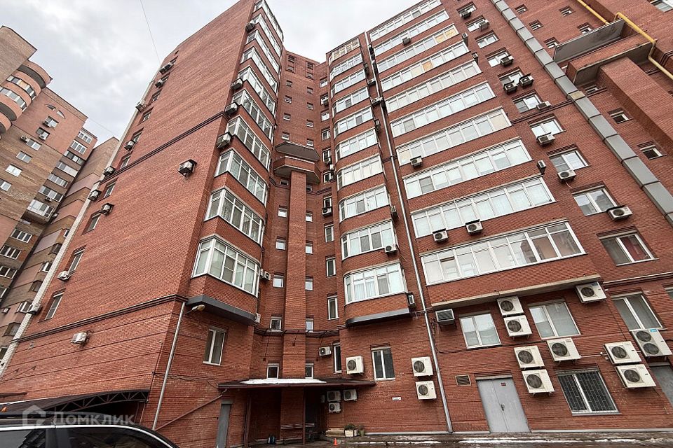 Продаётся 3-комнатная квартира, 150 м²