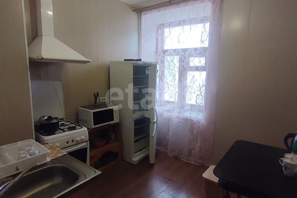 Сдаётся 2-комнатная квартира, 58 м²