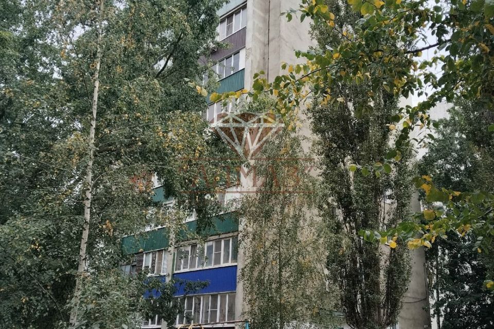 Продаётся 4-комнатная квартира, 63.7 м²