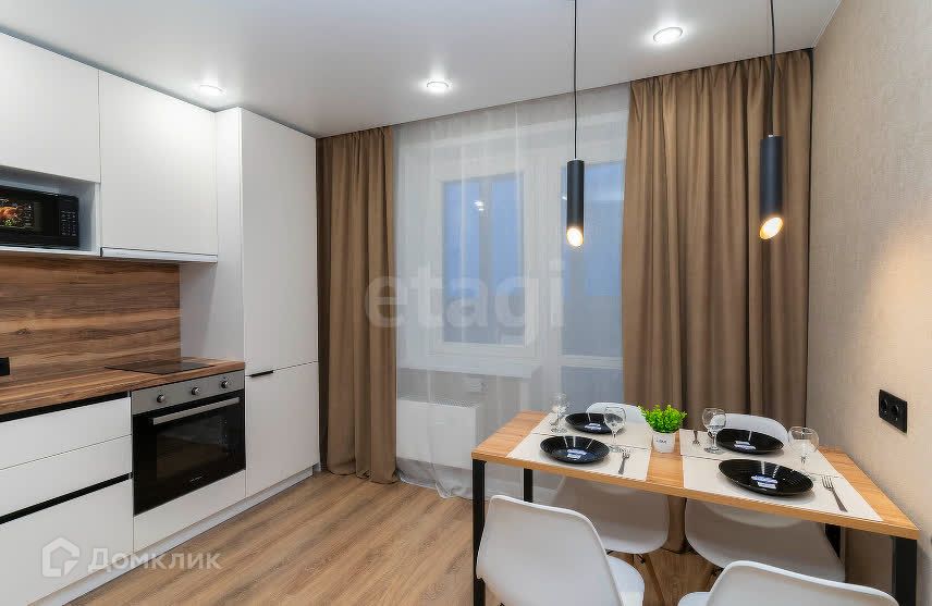 Продаётся 1-комнатная квартира, 57.53 м²