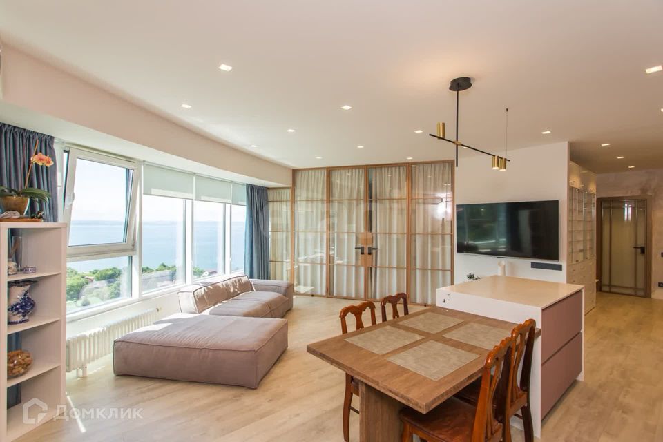 Продаётся 3-комнатная квартира, 99 м²