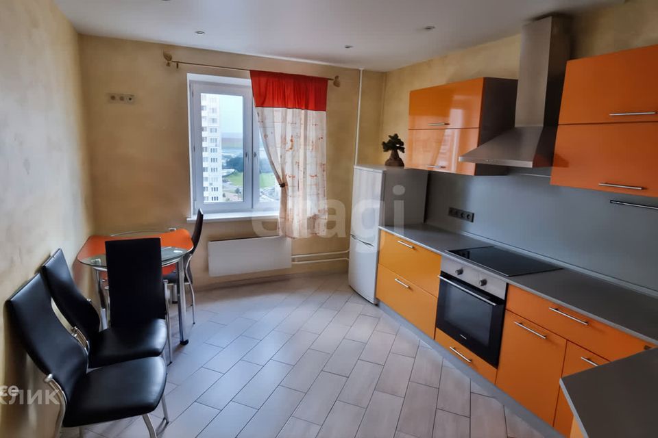 Продаётся 1-комнатная квартира, 39.5 м²