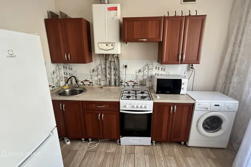 Сдаётся 1-комнатная квартира, 50 м²