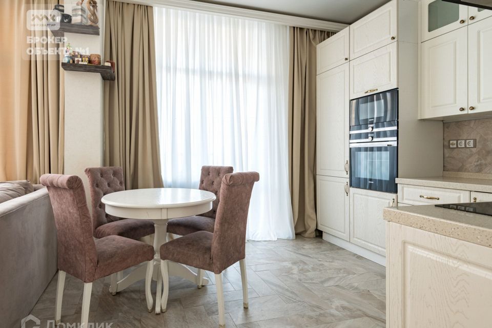 Продаётся 1-комнатная квартира, 44.4 м²