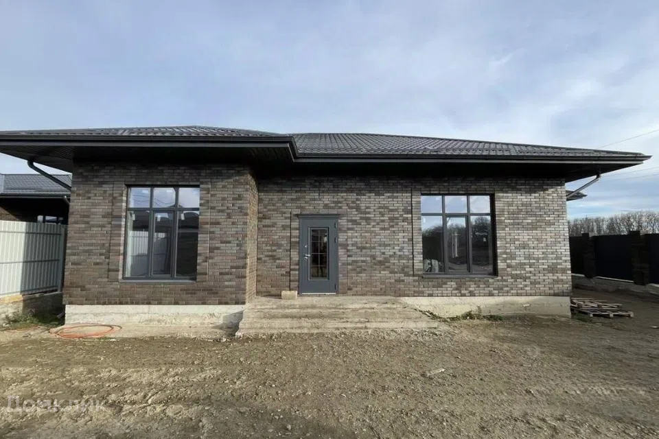 Продаётся 2-этажный дом, 160 м²