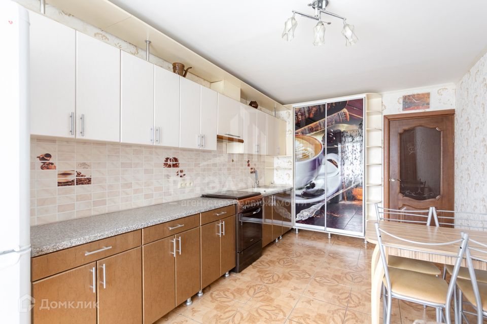 Продаётся 1-комнатная квартира, 49.2 м²