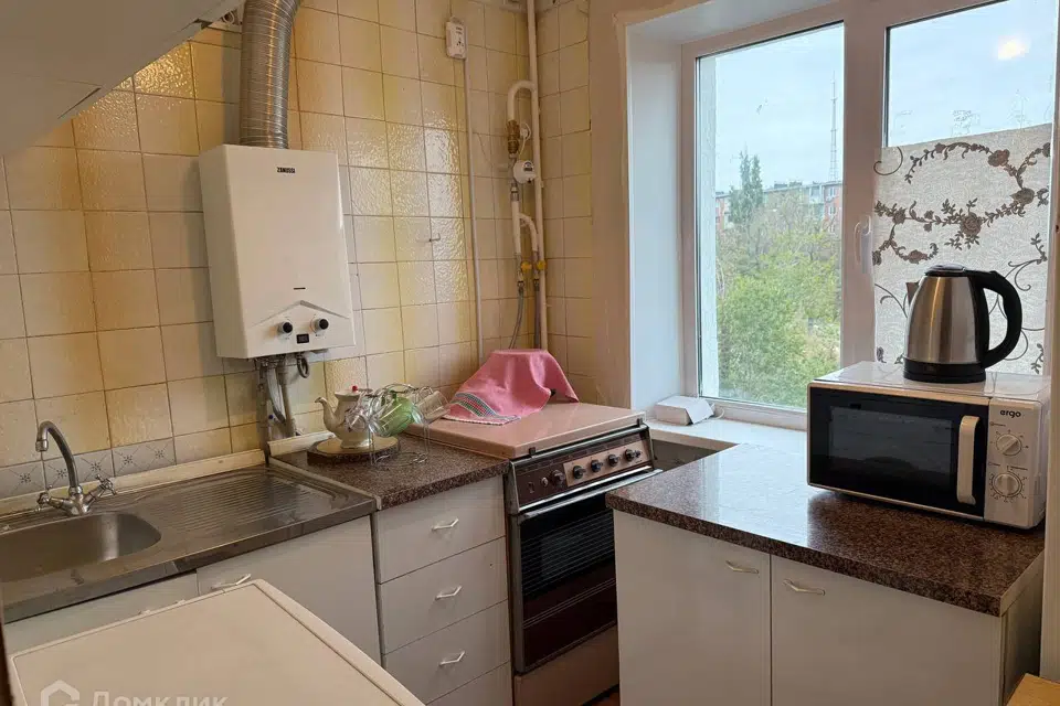 Продаётся 3-комнатная квартира, 62.08 м²