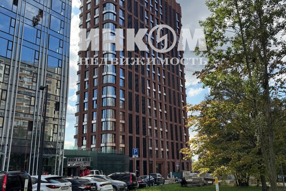 Продаётся 4-комнатная квартира, 92.9 м²