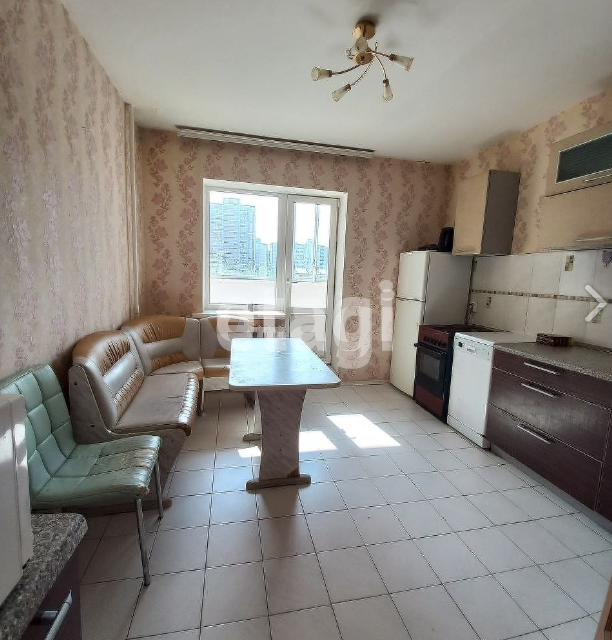 Сдаётся 2-комнатная квартира, 60 м²