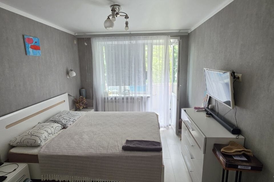 Продаётся 3-комнатная квартира, 52.6 м²