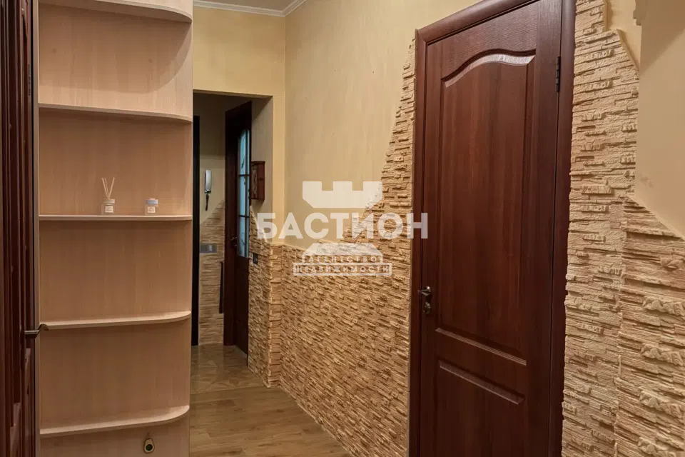 Продаётся 4-комнатная квартира, 85 м²