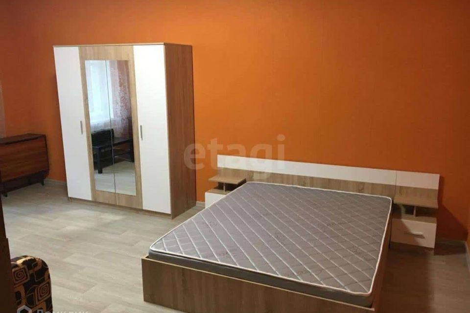Продаётся 1-комнатная квартира, 58 м²