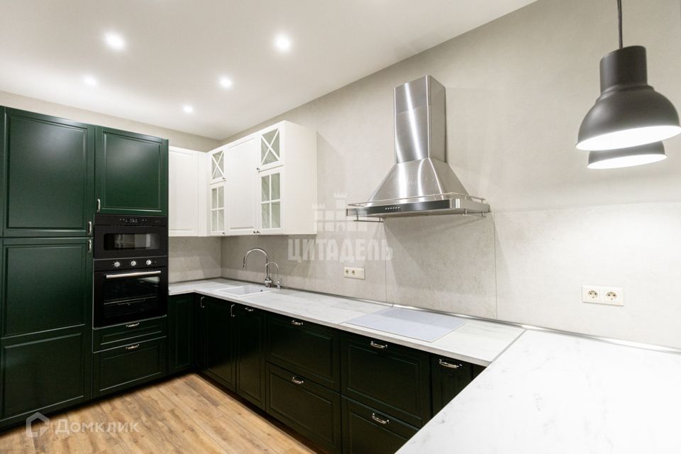 Сдаётся 3-комнатная квартира, 116.5 м²