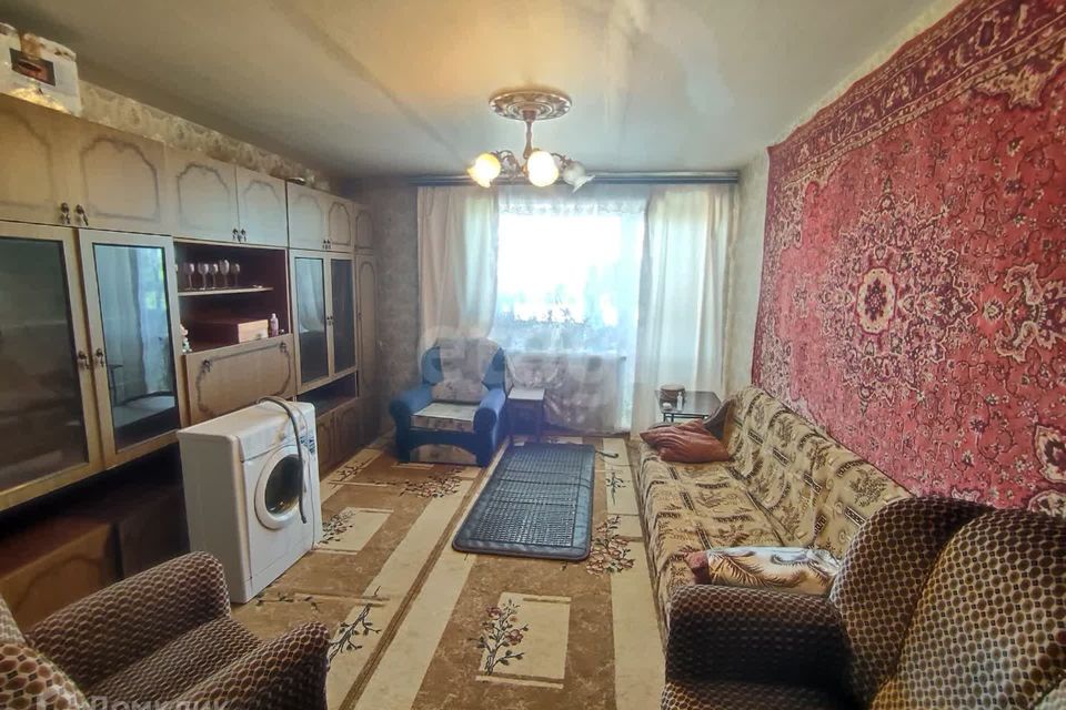 Продаётся 4-комнатная квартира, 72 м²