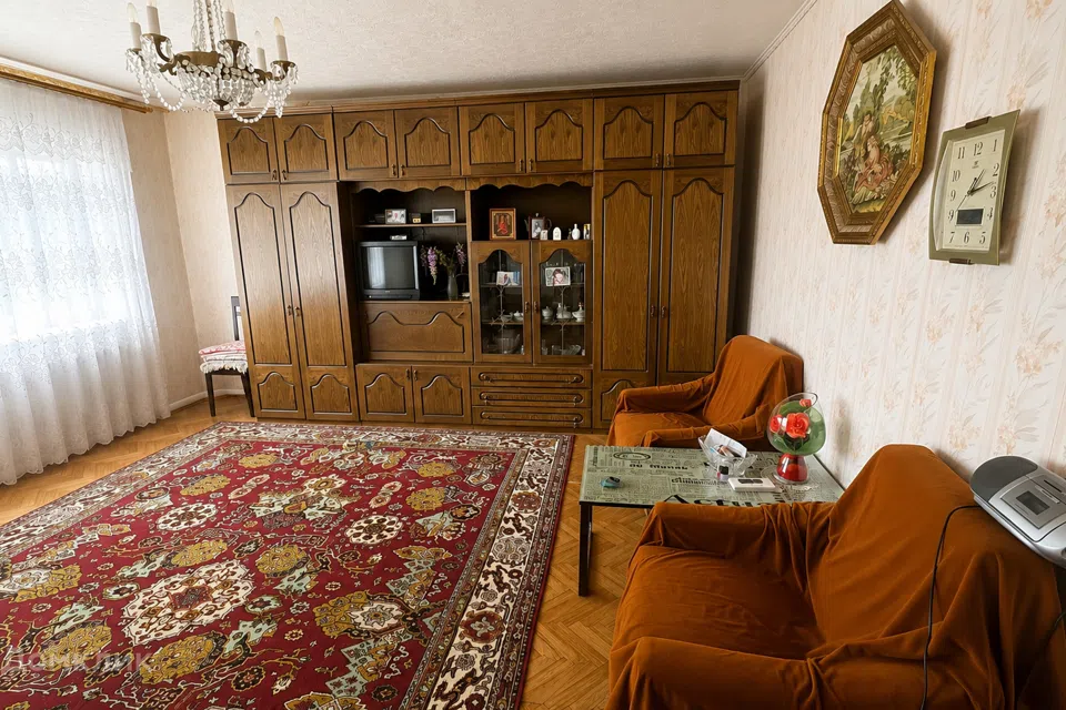 Продаётся 3-этажный дом, 215.4 м²